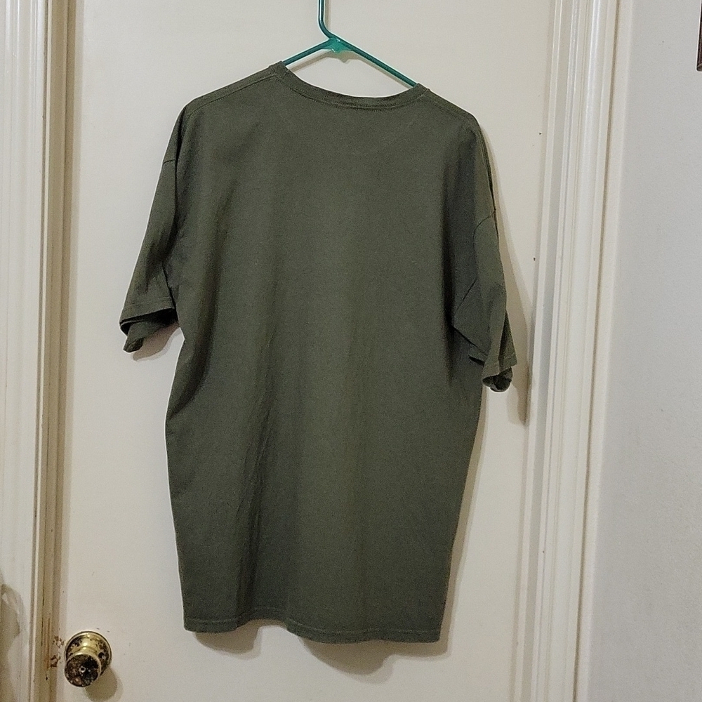 Men's Large Izod Short Sleeve T-Shirt - Picture 4 of 4